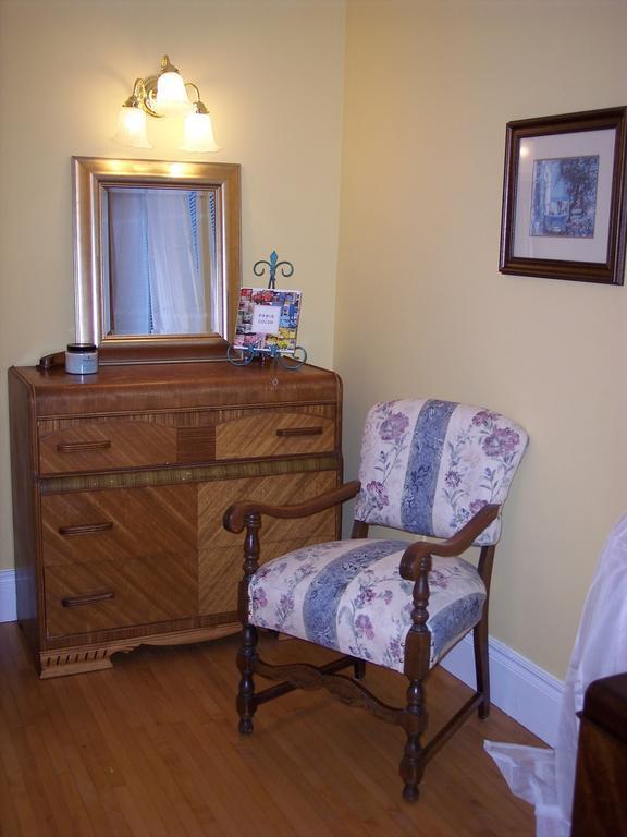 The Maples Bed And Breafast Hotell Angus Rum bild