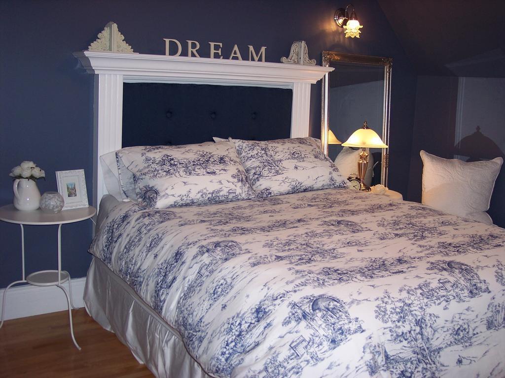 The Maples Bed And Breafast Hotell Angus Rum bild